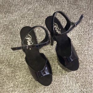 Pleaser heels